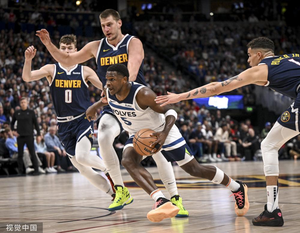 首盘她凭借 首盘她凭借